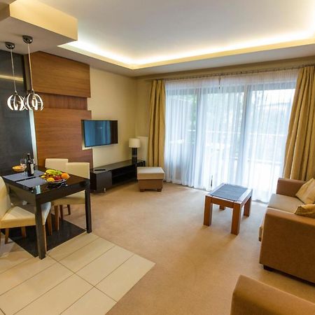 Willa Port Apartament Lilia Острода Екстериор снимка