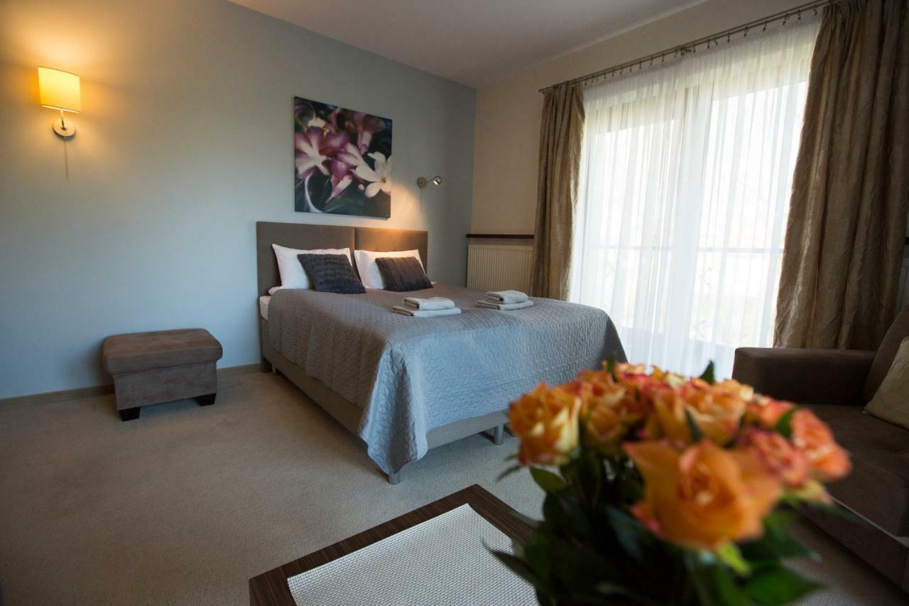 Willa Port Apartament Lilia Острода Екстериор снимка